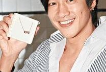 明星大爆料何润东视频,明星背后的真实生活